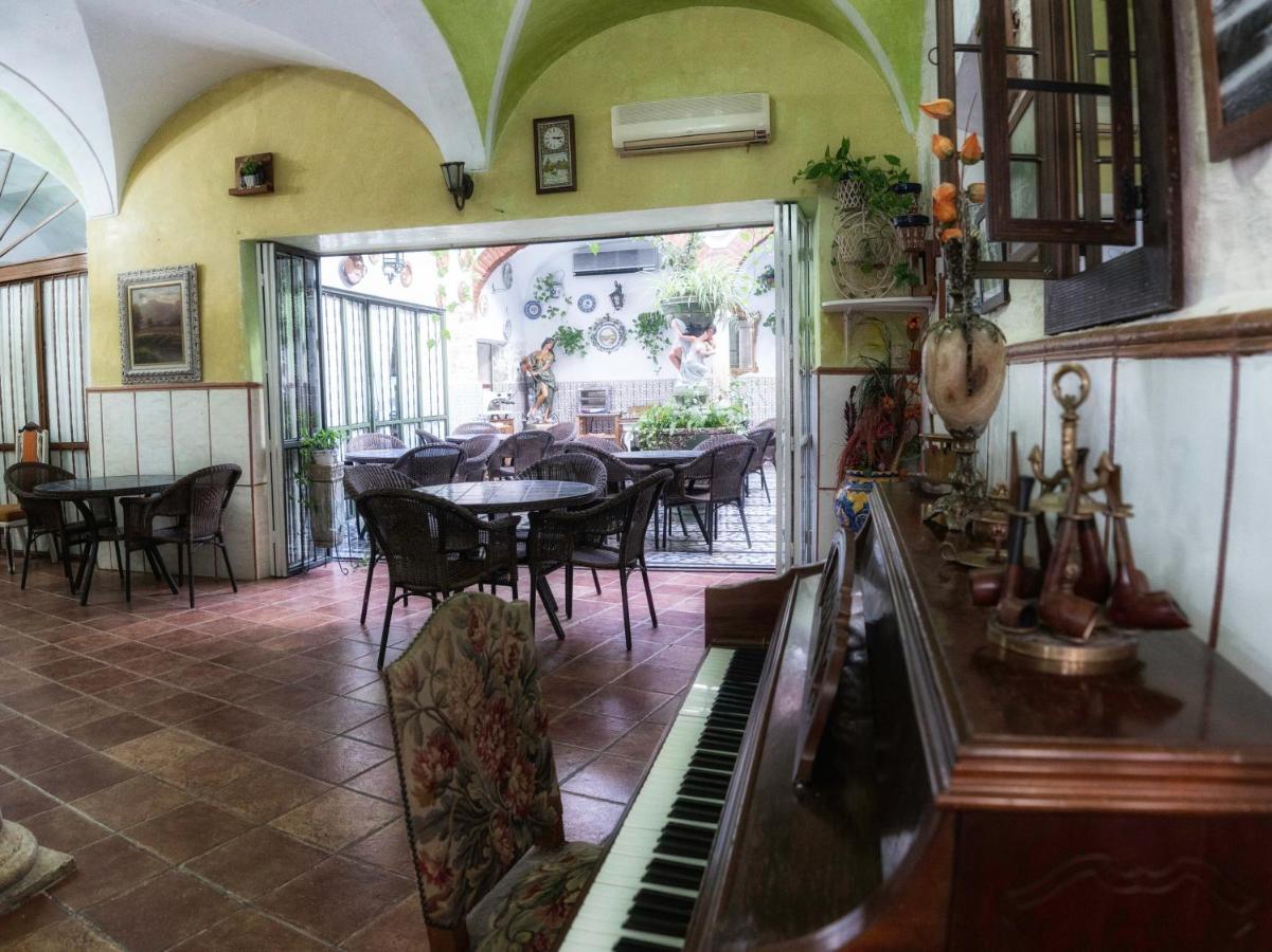 Hotel Las Palmeras By Vivere Stays Zafra Esterno foto