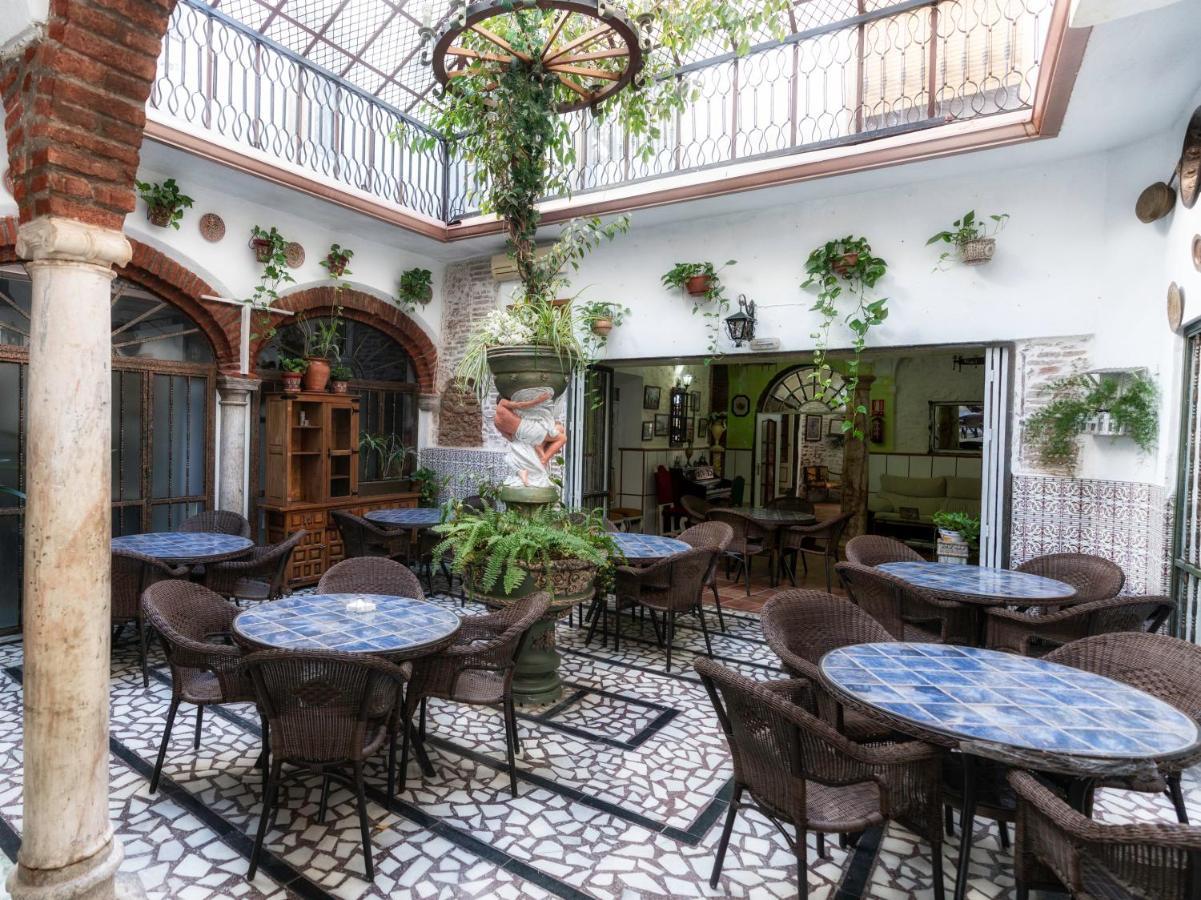 Hotel Las Palmeras By Vivere Stays Zafra Esterno foto
