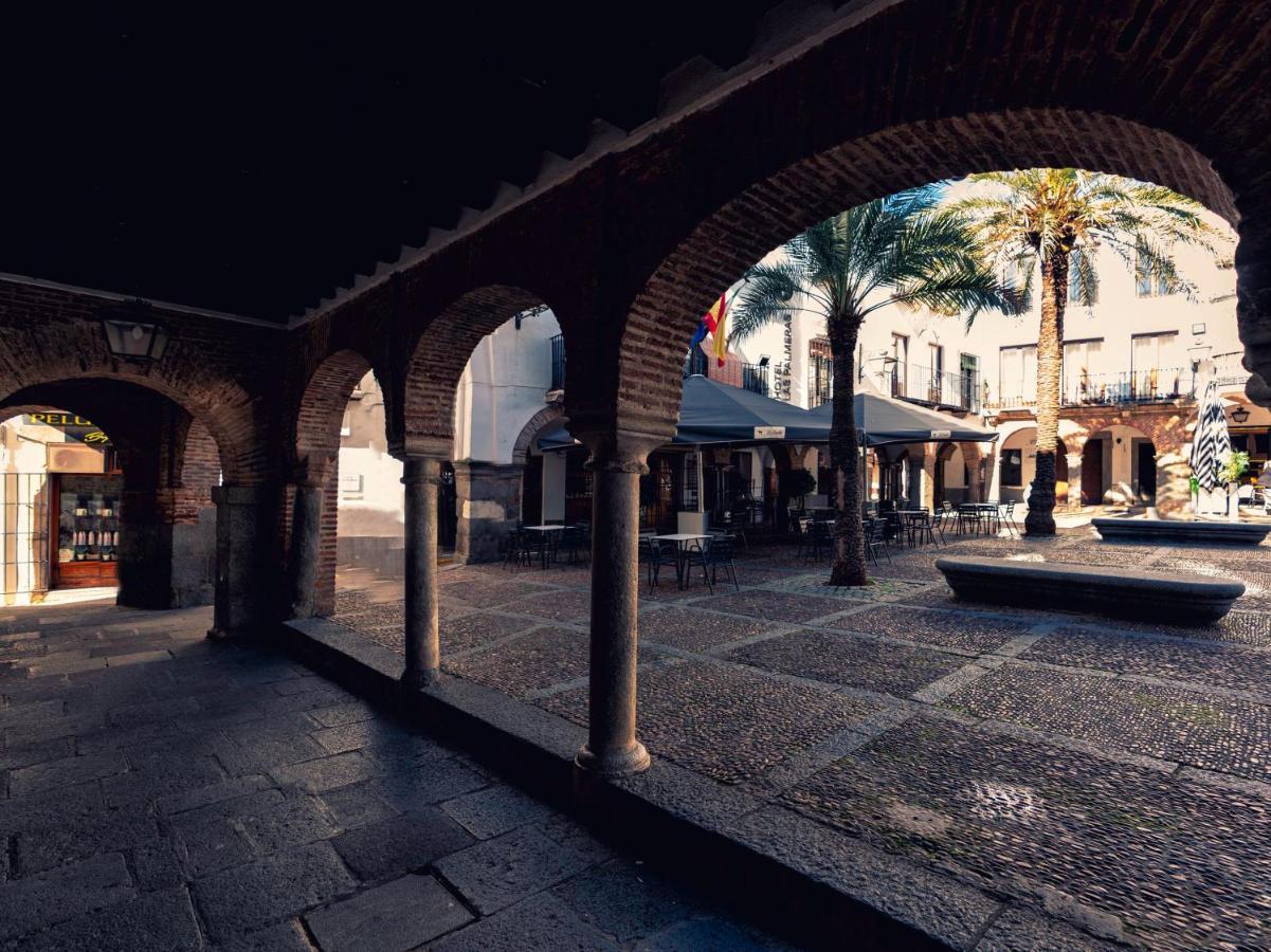 Hotel Las Palmeras By Vivere Stays Zafra Esterno foto
