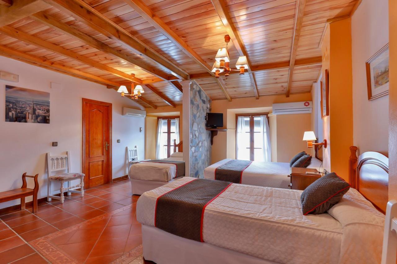 Hotel Las Palmeras By Vivere Stays Zafra Esterno foto