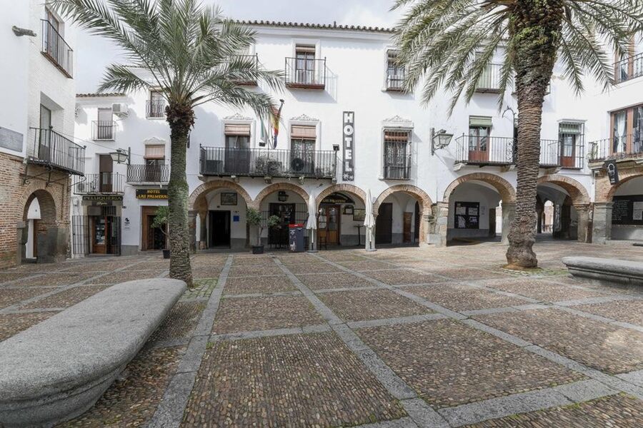 Hotel Las Palmeras By Vivere Stays Zafra Esterno foto